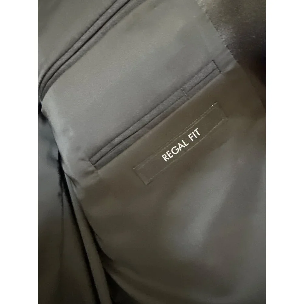 Jos A Bank Tuxedo Jacket Mens 46‎ Short Wool Travelers Black Satin Lapel